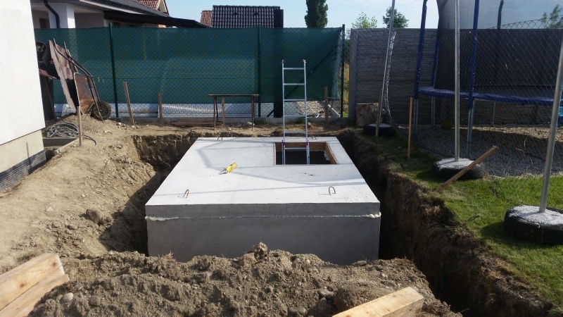 Betónová pivnica s horným vstupom v Malackách